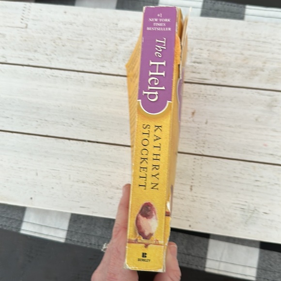 📚The Help by Kathryn Stockett NY Times Bestseller Fiction - Picture 4 of 11